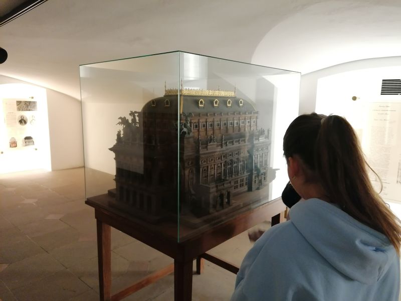 IMG_20251205_101323-££